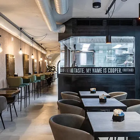 Cooper L Tivoli Bozen