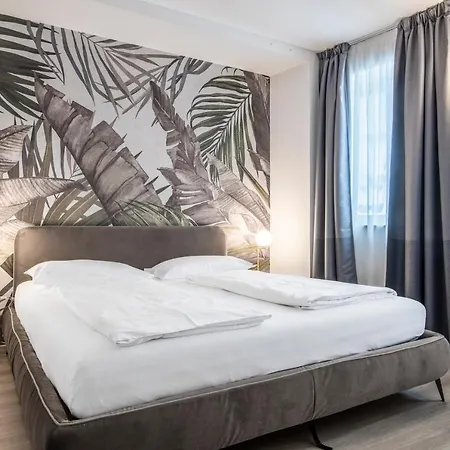 Cooper L Tivoli Apartment Bolzano