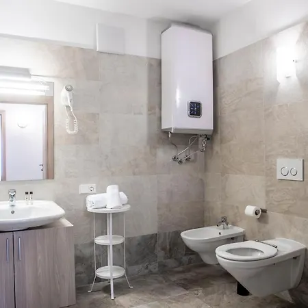 Cooper L Tivoli Apartment Bolzano