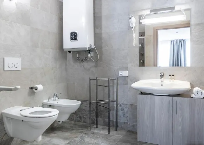 Cooper L Tivoli Apartamento